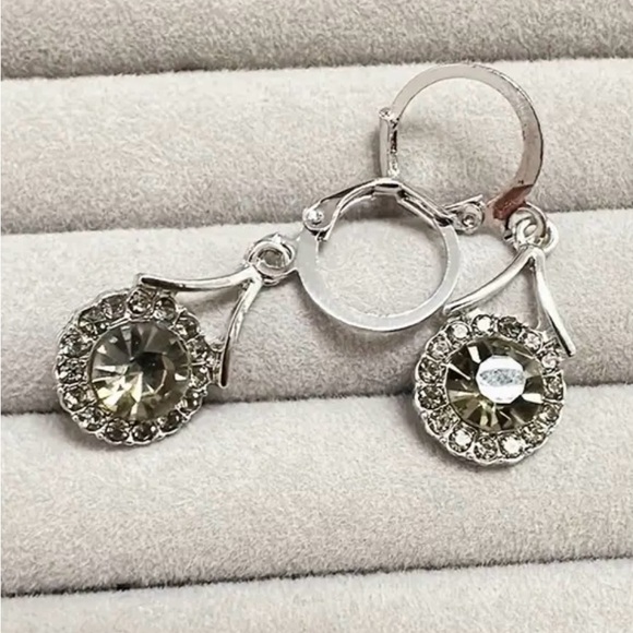 NWOT - Elegant Smoke Color Rhinestone, Drop Earrings - Picture 2 of 3